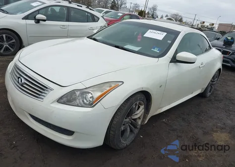 2010 Infiniti G37 z USA, uszkodzony, nr VIN JN1CV6FE3AM354306